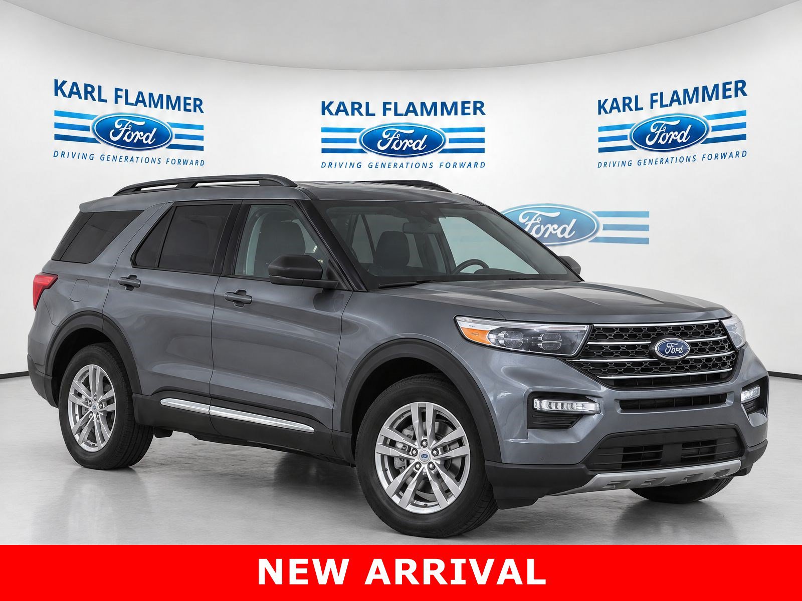 Used 2023 Ford Explorer XLT w/ Equipment Group 202A AWD/4WD image 1