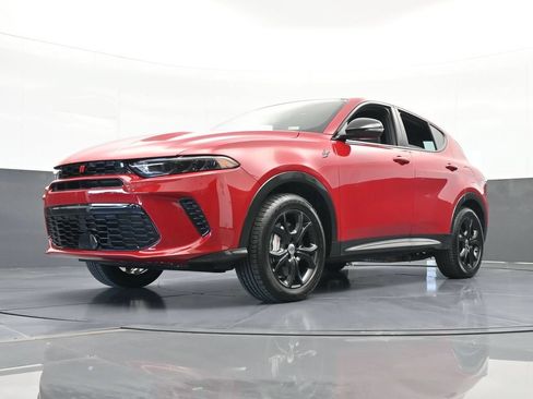 Used 2024 Dodge Hornet R/T Plus w/ R/T Blacktop Package AWD/4WD image 55
