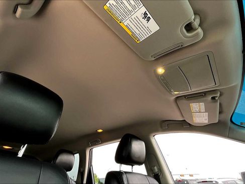 Used 2013 Nissan Pathfinder SL FWD image 14