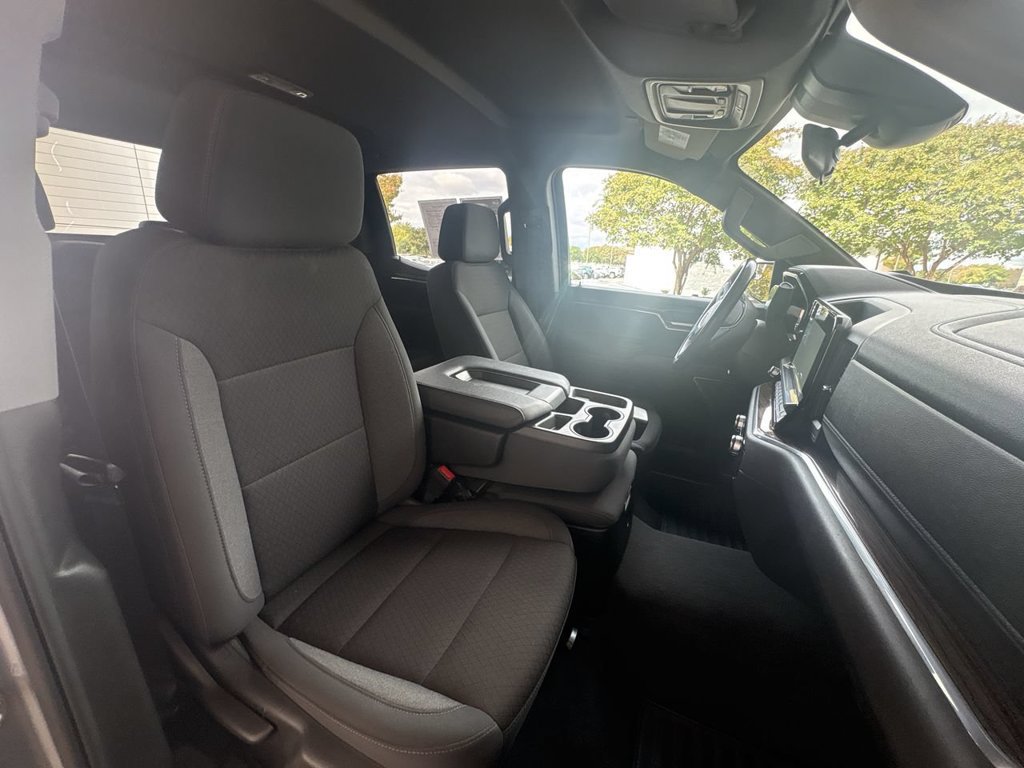 Used 2024 GMC Sierra 1500 Elevation AWD/4WD image 28