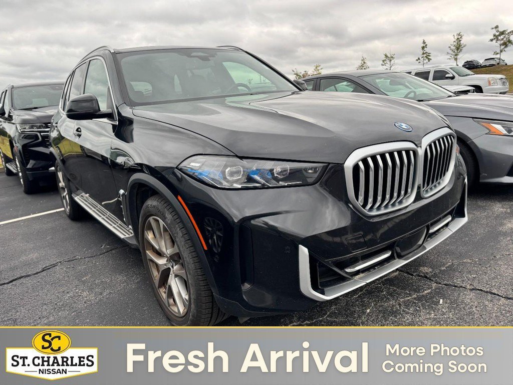 Used 2025 BMW X5 xDrive50e AWD/4WD image 1