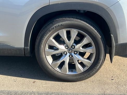 Certified 2024 Toyota Grand Highlander Limited image 5