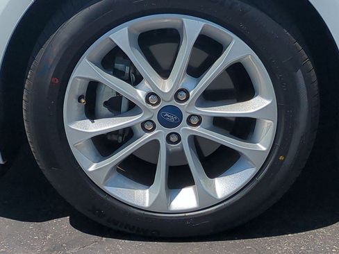 Used 2020 Ford Fusion SE FWD image 34