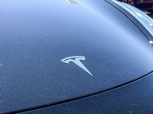 Used 2023 Tesla Model Y Long Range image 13