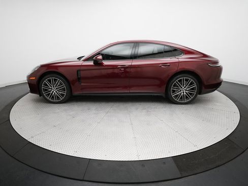 Used 2022 Porsche Panamera 4 image 2