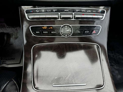 Used 2019 Mercedes-Benz E 300 E 300 w/ Premium 1 Package image 30
