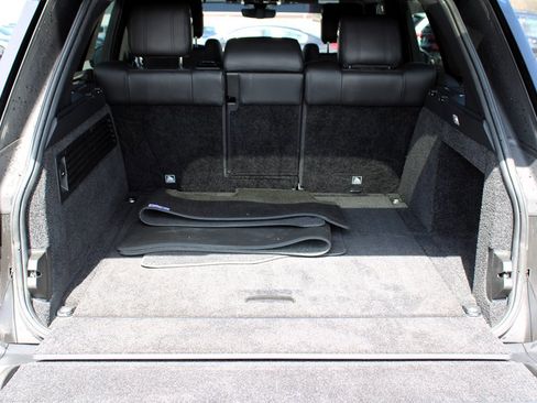 Used 2017 Land Rover Range Rover HSE image 43