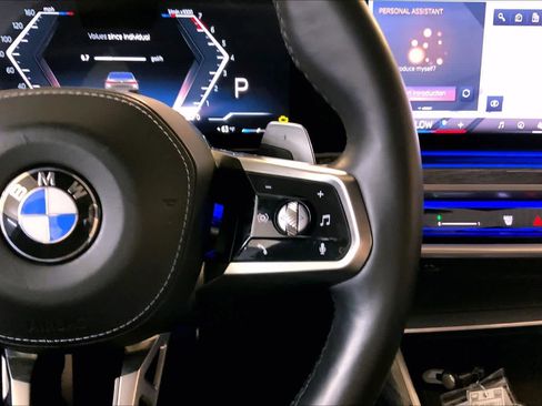 Certified 2023 BMW 760i xDrive AWD/4WD image 24