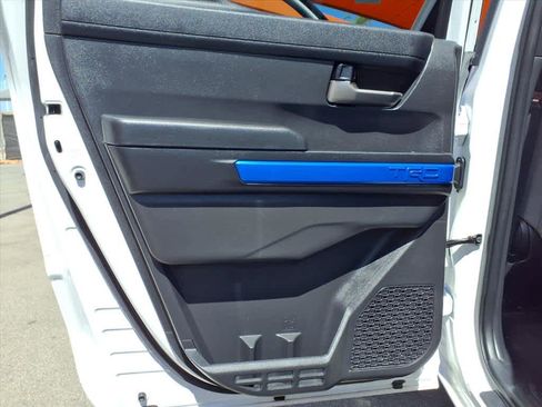 Certified 2025 Toyota Tacoma TRD Off-Road image 19