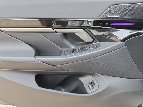 Certified 2025 BMW 530i xDrive image 15