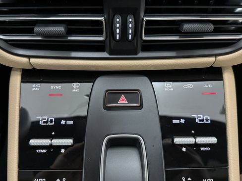 Used 2025 Porsche Macan Turbo AWD/4WD image 24
