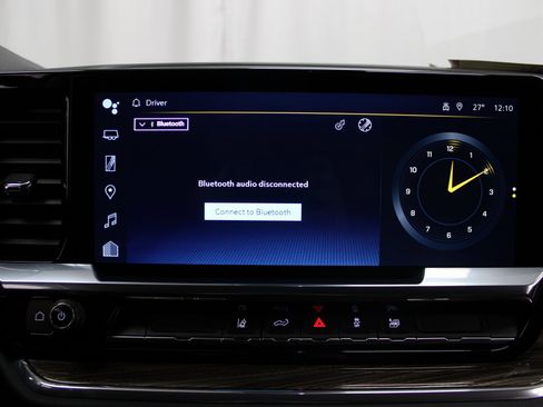 Used 2025 Chevrolet Silverado 2500 LT image 38