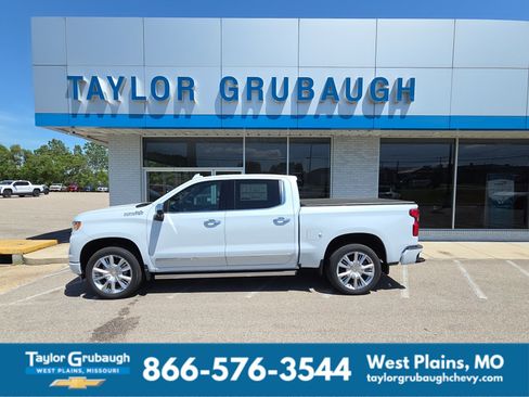 New 2026 Chevrolet Silverado 1500 High Country w/ Technology Package AWD/4WD image 1