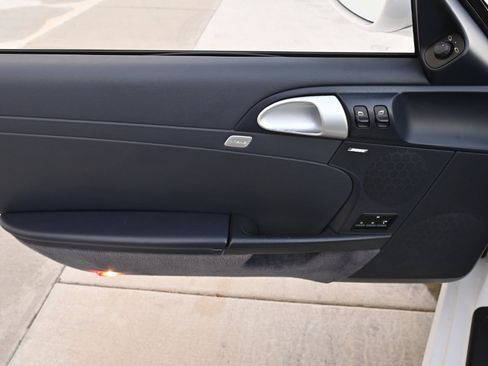 Used 2009 Porsche Boxster Roadster 6MT image 33