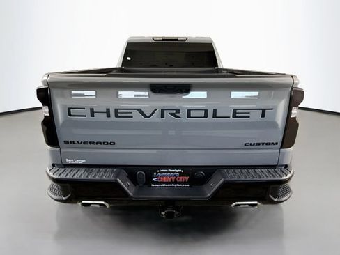 Used 2024 Chevrolet Silverado 1500 Custom Trail Boss w/ LPO, Dark Essentials Package AWD/4WD image 6