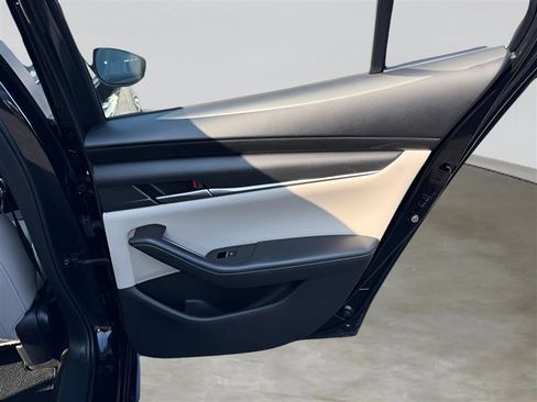 Used 2020 MAZDA MAZDA3 Sedan w/ Select Package image 26