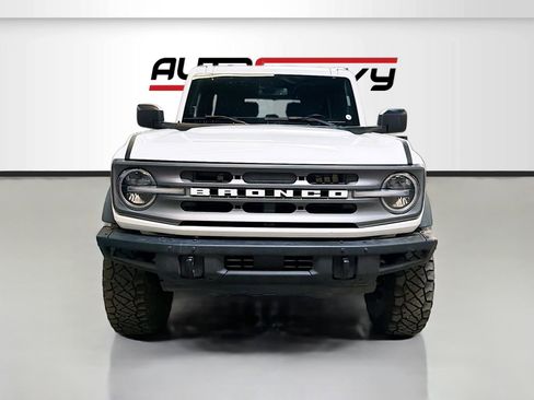 Used 2023 Ford Bronco Big Bend w/ Sasquatch Package AWD/4WD image 2
