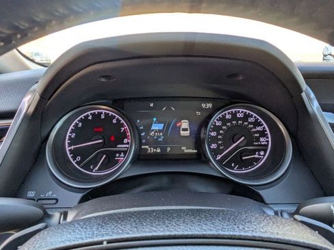 Used 2022 Toyota Camry SE w/ Carpet Mat Package (TMS) image 17