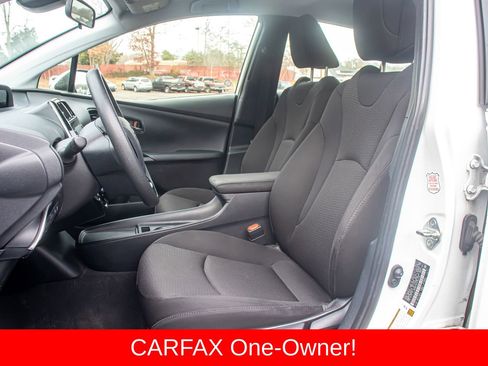 Used 2022 Toyota Prius L Eco image 13