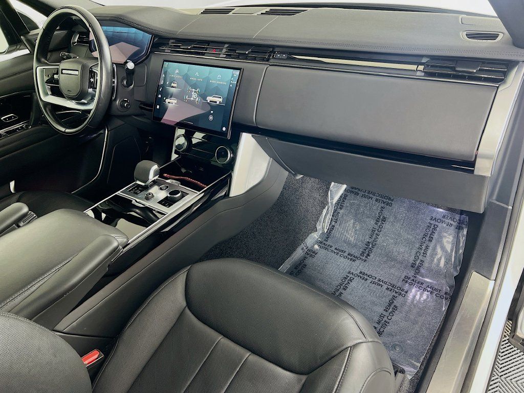Used 2023 Land Rover Range Rover SE AWD/4WD image 31