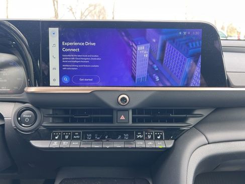 Used 2026 Toyota Crown Limited w/ Advanced Technology Package image 5