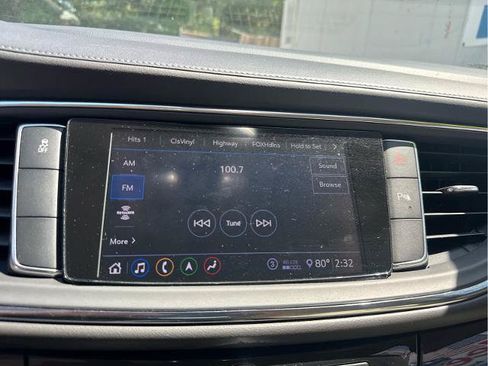 Used 2021 Buick Enclave Essence w/ Sound and Sites Package FWD image 27