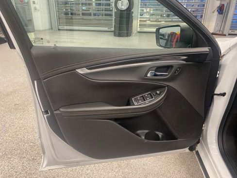 Used 2020 Chevrolet Impala LT w/ LT Convenience Package image 29