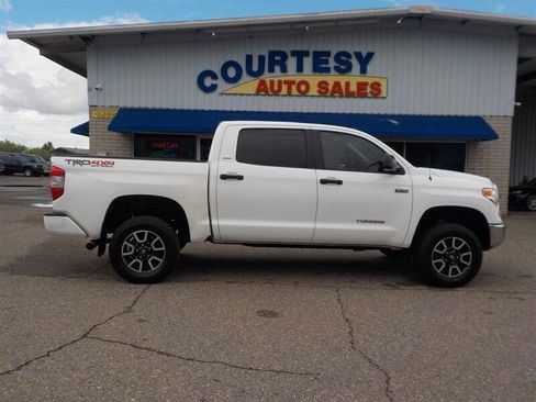 Used 2017 Toyota Tundra SR5 w/ TRD Off Road Package image 2