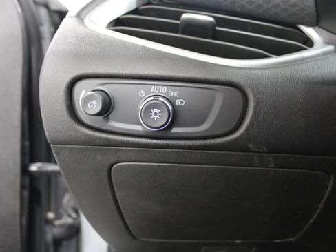 Used 2024 Chevrolet Malibu LT image 6