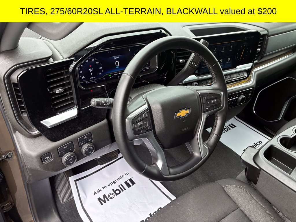 Used 2024 Chevrolet Silverado 1500 LT AWD/4WD image 4