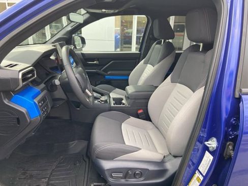 Used 2024 Toyota Tacoma TRD Off-Road image 14