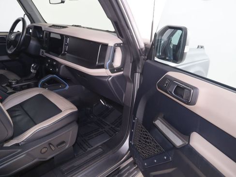 Used 2023 Ford Bronco Wildtrak AWD/4WD image 37