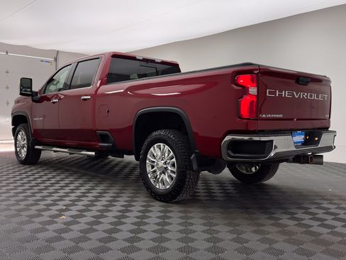 Used 2022 Chevrolet Silverado 3500 LTZ w/ LTZ Convenience Package AWD/4WD image 12