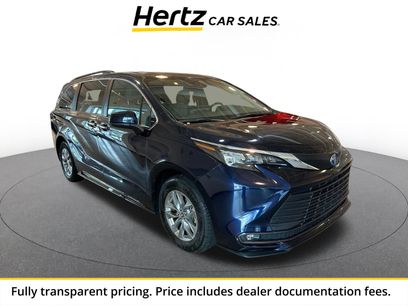 Used 2025 Toyota Sienna XLE