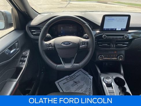 Used 2024 Ford Escape ST-Line Select AWD/4WD image 15