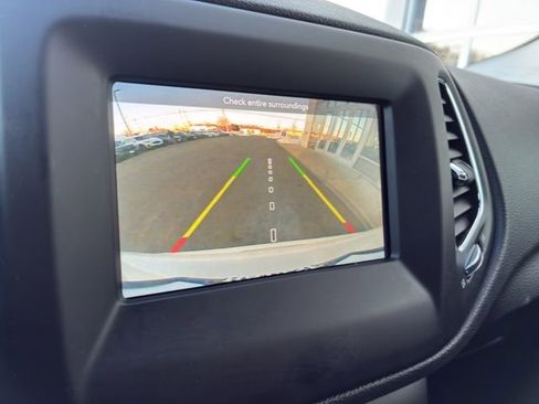 Used 2019 Jeep Compass Latitude w/ Popular Equipment Group image 14