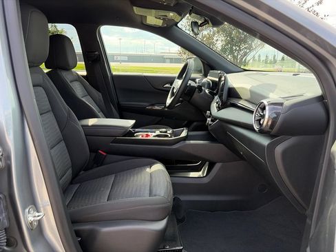 Used 2026 Chevrolet Equinox LT FWD image 26