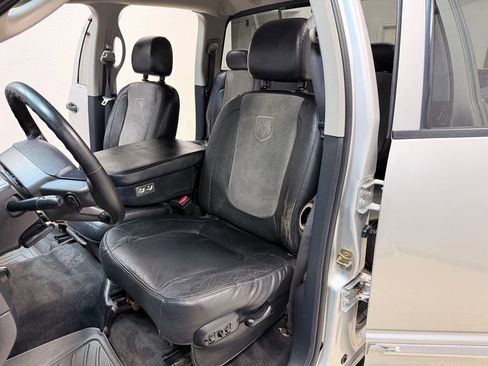 Used 2004 Dodge Ram 2500 Truck SLT w/ Trailer Tow Group image 20