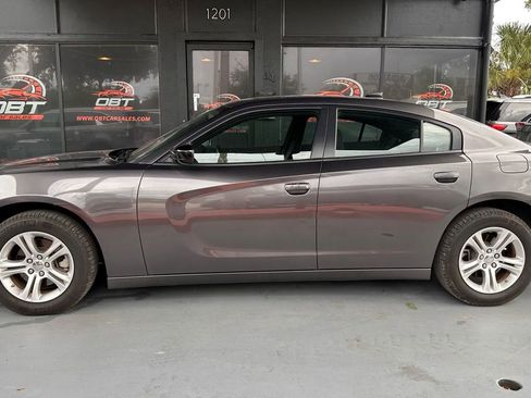 Used 2023 Dodge Charger SXT image 2