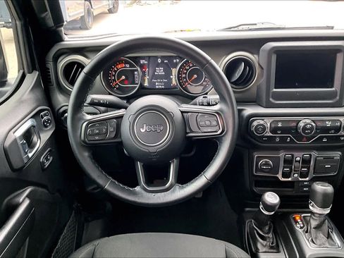 Used 2021 Jeep Wrangler Unlimited Sport image 6