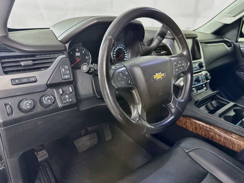 Used 2020 Chevrolet Suburban Premier AWD/4WD image 9