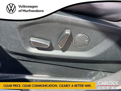 Used 2017 Ford Edge Titanium w/ Equipment Group 301A AWD/4WD image 31