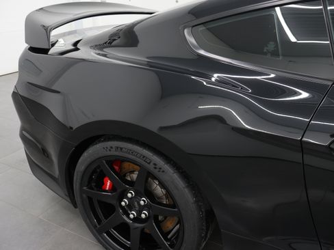 Used 2016 Ford Mustang Shelby GT350R w/ GT350R Equipment Group 920A image 23