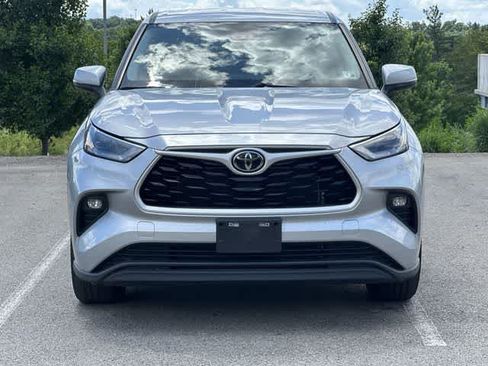 Used 2023 Toyota Highlander LE w/ Protection Package #3 (TMS) FWD image 19
