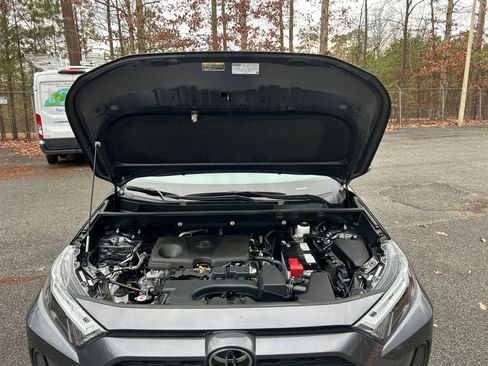 Used 2025 Toyota RAV4 XLE image 12