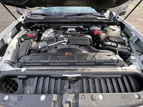 Used 2024 Chevrolet Silverado 3500 High Country w/ Technology Package image 10