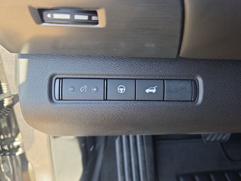 New 2026 Nissan Pathfinder SL w/ Cargo Package FWD image 25