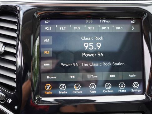 Used 2021 Jeep Cherokee Limited AWD/4WD image 27
