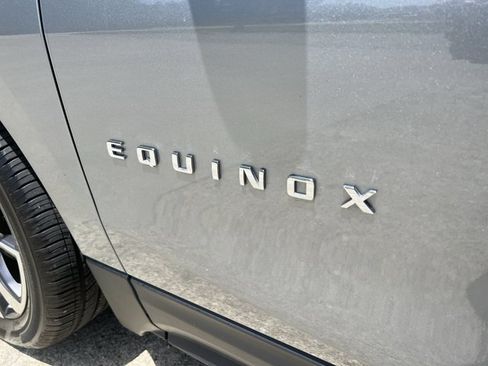 Used 2024 Chevrolet Equinox Premier FWD image 32