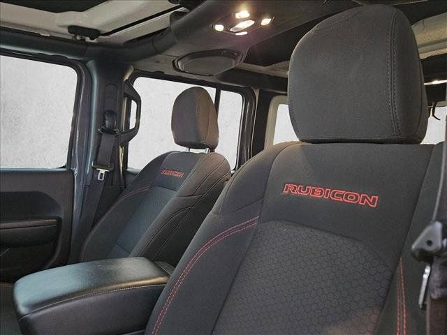 Used 2023 Jeep Wrangler Unlimited Rubicon w/ LED Lighting Group AWD/4WD image 14